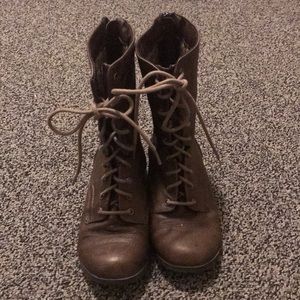 Steve Madden combat boots size 2